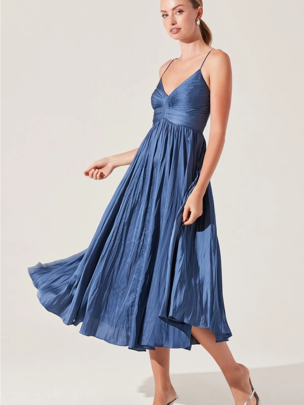 ASTR the Label Maeve Pleated Midi Dress Slate Blue Size Large